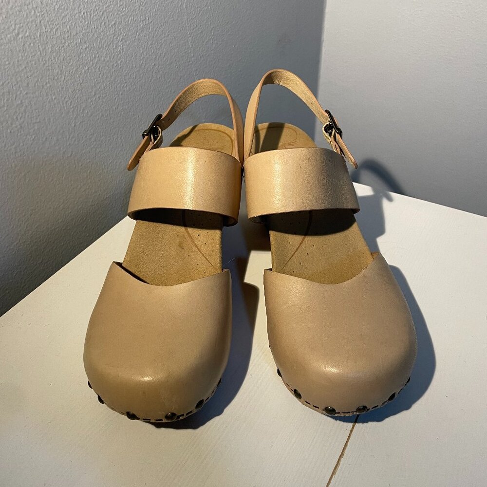 Dansko Thea Tan Wedge 39
